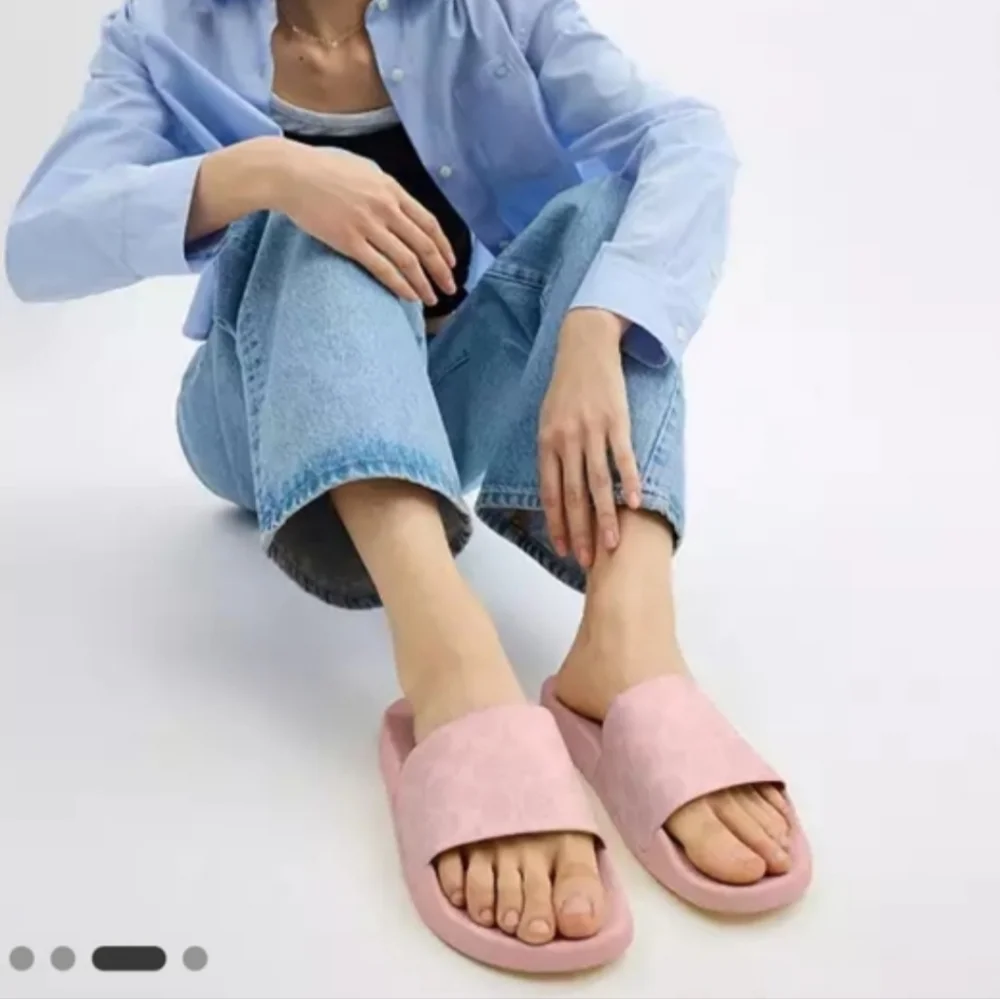 New! Coach Udele Sport Powder Pink Slide Sandals - Picture 3 of 5